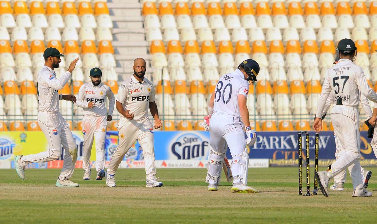 Pak England Second Test: Pakistan First Innings