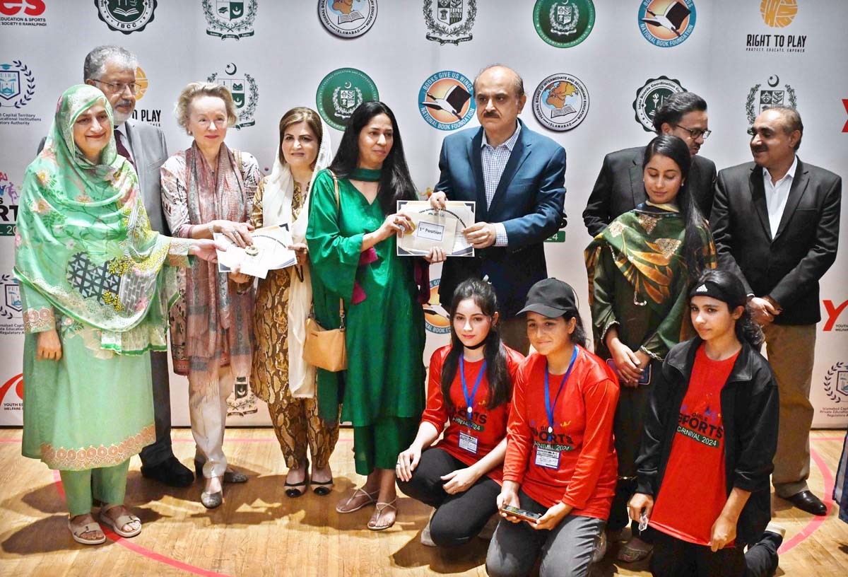 girls sports carnival