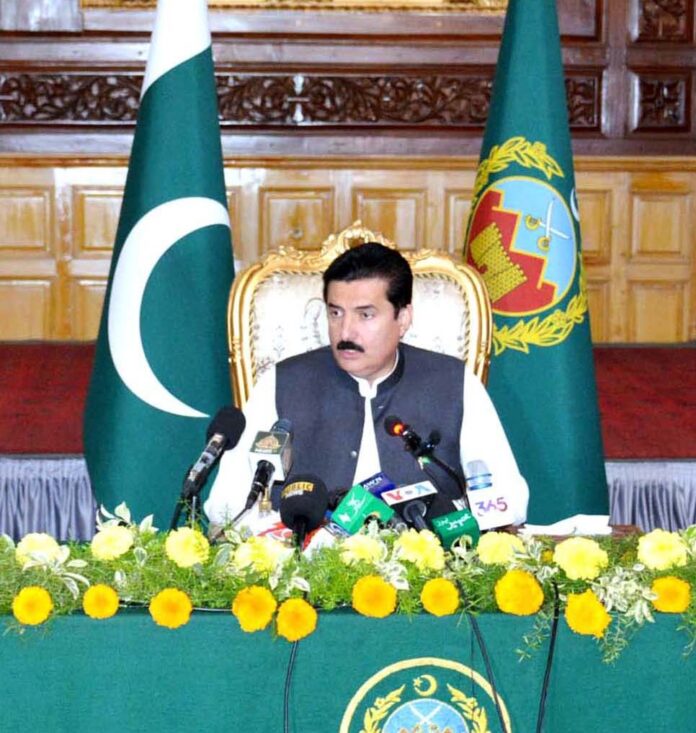 خیبرپختونخوا اس وقت جل رہا ہے لیکن صوبائی حکومت اسلام آباد کو جلانے میں لگی ہوئی ہے،گورنر فیصل کریم کنڈی