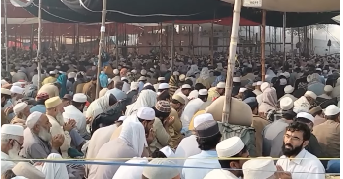 رائیونڈ تبلیغی اجتماع کا دوسرا مرحلہ اختتام پذیر ،مولانا ابرا ہیم دیولہ نے اختتامی دعا کروائی،ترجمان