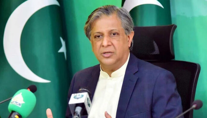 وفاقی وزیر قانون اعظم نذیر تارڑ سے اسلام آباد ہائی کورٹ بار ایسوسی ایشن کی مکمل کابینہ کی ملاقات