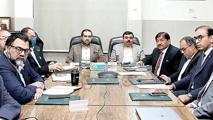 لائیو سٹاک اثاثہ جات کی تقسیم کا منصوبہ غریب خواتین کی خوشحالی کیلئے سنگ میل ثابت ہو گا، عاشق حسین کرمانی