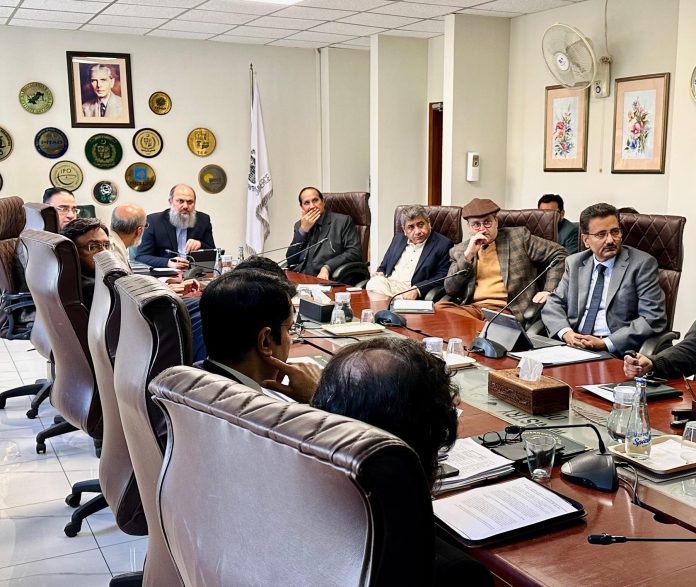 وزارت تجارت اور اس کے تمام ذیلی ادارے برآمد کنندگان کو زیادہ سے زیادہ سہولیات فراہم کریں ، وفاقی وزیر تجارت جام کمال خان کی زیرصدارت وزارت کے ذیلی اداروں کی داخلی کارکردگی کا جائزہ اجلاس