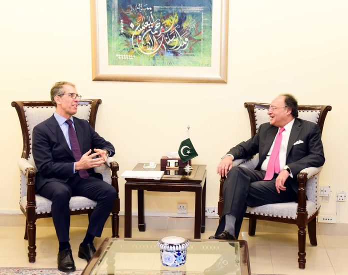 آئی ایم ایف کے ساتھ پروگرام کی ہموار اور کامیاب تکمیل کو یقینی بنانے میں پرعزم ہیں، وزیرخزانہ سینیٹرمحمداورنگزیب کی آئی ایم ایف کے نئے ریزیڈنٹ نمائندہ سے گفتگو