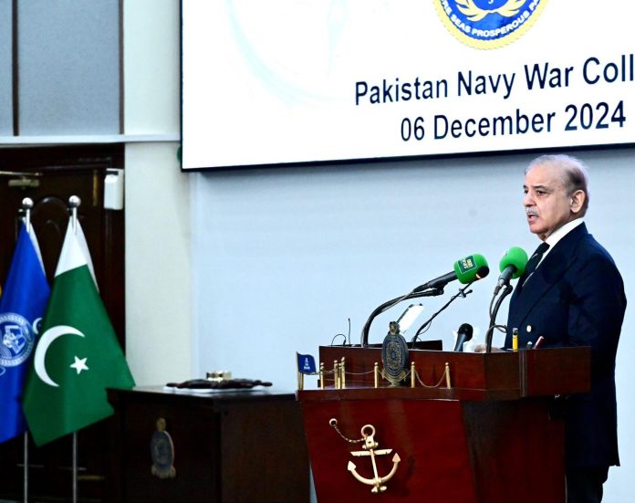 پاک بحریہ ہرطرح کے چیلنجز سے نبردآزما ہونے کی بھرپور صلاحیت رکھتی ہے ، حکومت اور افواج پاکستان دہشتگردی کے خاتمے کیلئے پرعزم ہیں، وزیراعظم شہباز شریف کا ساتویں میری ٹائم سکیورٹی ورکشاپ سے خطاب