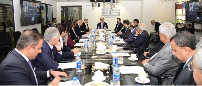 کوشش ہے موجودہ آئی ایم ایف پروگرام آخری ہو،ٹیکس نظام سمیت اقتصادی اصلاحات کا پروگرام جاری رہے گا، سینیٹر محمد اورنگزیب