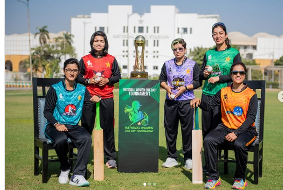 قومی ویمنز ون ڈے کپ میں (کل) بروز پیر کو دو میچوں کا فیصلہ ہو گا