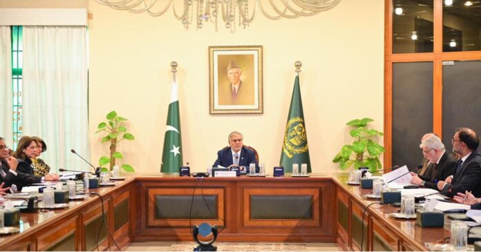 نائب وزیراعظم محمد اسحاق ڈار کی زیر صدارت اجلاس،11 سے 12 جنوری تک پاکستان کی میزبانی میں ”مسلم کمیونٹیز میں لڑکیوں کی تعلیم: چیلنجز اور مواقع“ کے موضوع پر بین الاقوامی کانفرنس کی تیاری کا جائزہ لیا گیا