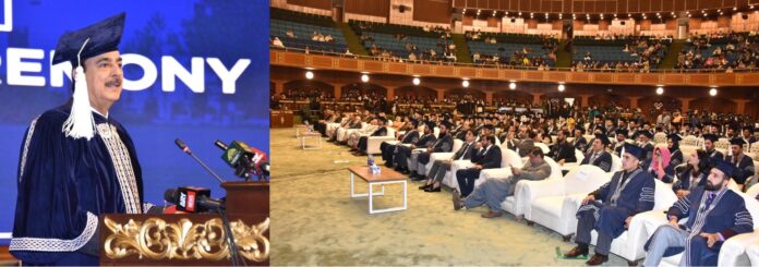 تعلیم کسی بھی قوم کی ترقی اور خوشحالی کی بنیاد ہے،نوجوان پاکستان کا مستقبل ہیں،نوجوانوں کی صلاحیتوں کے درست استعمال سے ہی ملک کو درپیش چیلنجز کا مقابلہ کیا جا سکتا ہے، چیئرمین سینیٹ کا اقرا یونیورسٹی کے کانووکیشن سے خطاب