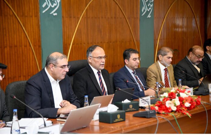 احسن اقبال کی زیر صدارت سینٹرل ڈویلپمنٹ ورکنگ پارٹی کا اجلاس ، 259.68 ارب روپے مالیت کے 16 ترقیاتی منصوبوں کی منظوری
