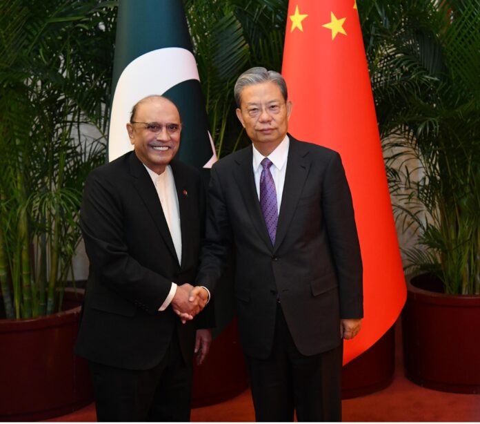 صدر مملکت سے چین کی نیشنل پیپلز کانگریس کی قائمہ کمیٹی کے چیئرمین کی ملاقات،باہمی تعاون کے فروغ بارے تبادلہ خیال کیا