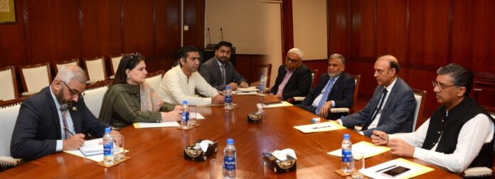 چیئرپرسن بی آئی ایس پی روبینہ خالد کی گورنر سٹیٹ بینک سے ملاقات، مستحقین کے اکائونٹ کھولنے پر تبادلہ خیال