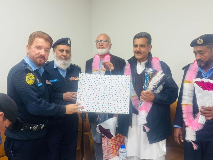 ریٹائرڈ ہونے والے اسلام آباد پولیس افسران کے اعزاز میں الوداعی تقریب
