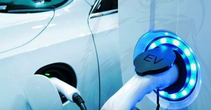 متحدہ عرب امارات کا 2025 کے اختتام تک 500 سے زائد ای وی چارجنگ سٹیشنز نصب کرنے کا ہدف