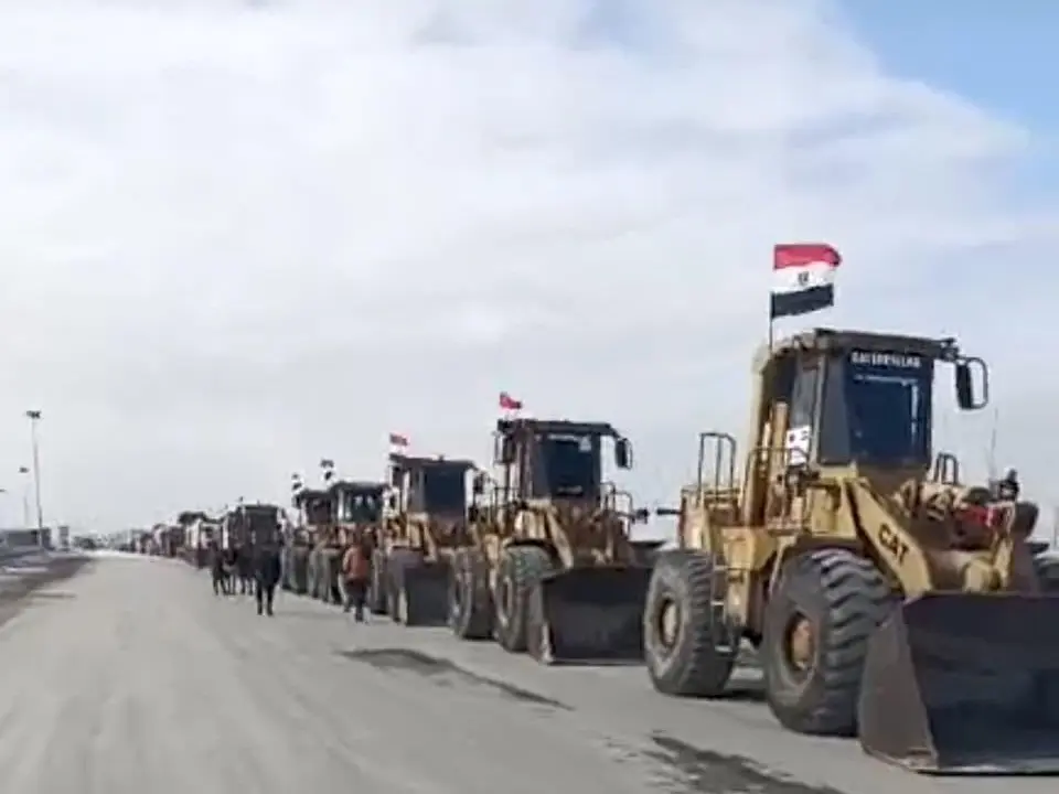 Heavy machines enter Gaza