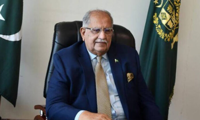 صادق پبلک سکول ایک فلیگ شپ ادارہ ہے ، میاں ریاض حسین پیرزادہ