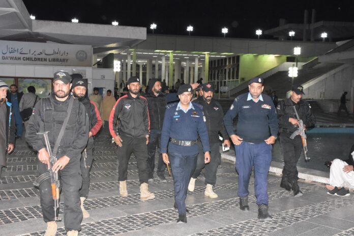 ڈی آئی جی اسلام آباد کا نماز اور تراویح کے دوران مساجد میں سیکیورٹی انتظامات کا جائزہ