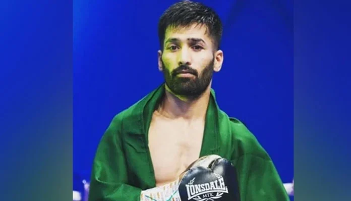 پاکستانی باکسر محمد وسیم نے کیوبن انٹرنیشنل باکسر کو شکست دے کر عالمی ٹائٹل اپنے نام کر لیا