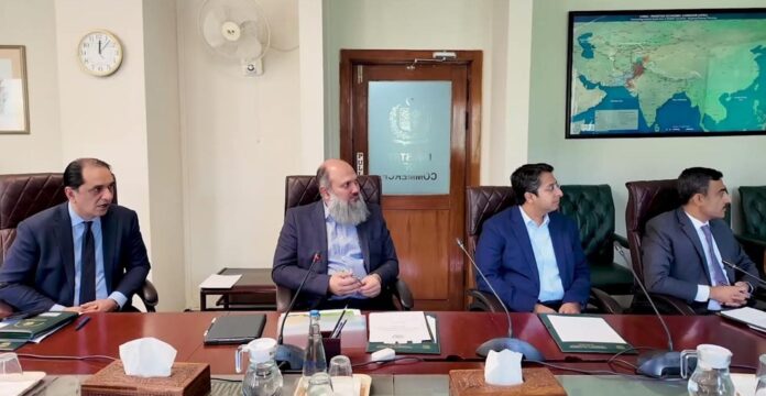 بلوچستان میں صنعتی ترقی کو فروغ دینے کے لیے چھوٹے و درمیانے درجے کے کاروباروں کو آسان قرض کی سہولت مہیا کی جائے گی ،وفاقی وزیر تجارت جام کمال خان کی چیف ڈویلپمنٹ آفیسر سے ملاقات میں گفتگو