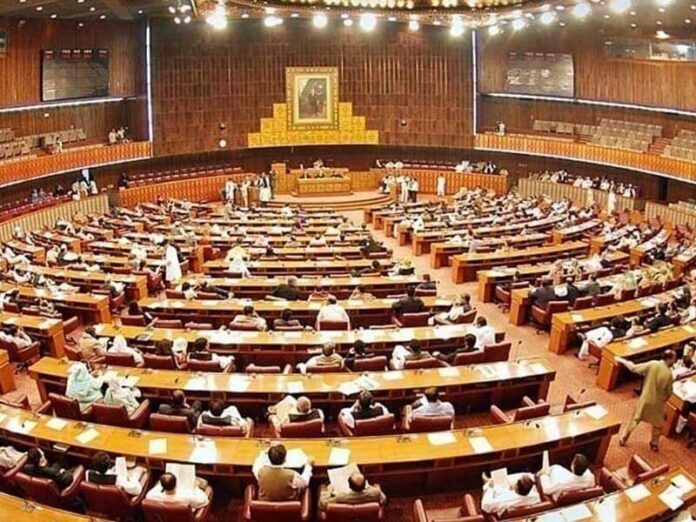 قومی اسمبلی میں بھارت کے خلاف مذمتی قرارداد کی متفقہ منظوری