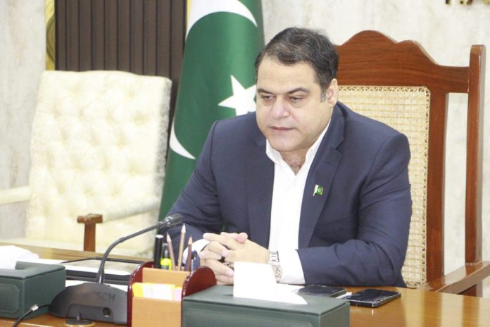 کمشنر راولپنڈی کا دورہ اٹک، صفائی انتظامات کا جائزہ لیا، ضلعی انتظامیہ کی بہترین کارکردگی کو سراہا