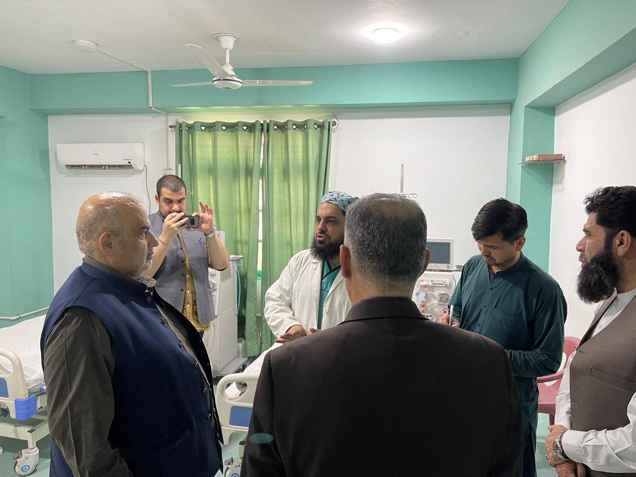 نگران قونصل جنرل ایران علی رضا رجائی کا ڈاکٹرکلیم اللہ ہیلتھ فائونڈیشن کا دورہ ،مختلف شعبوں کا معائنہ