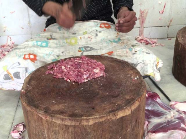 وفاقی دارالحکومت میں عیدالاضحیٰ سے قبل ہنر مند قصابوں کی مانگ میں اضافہ