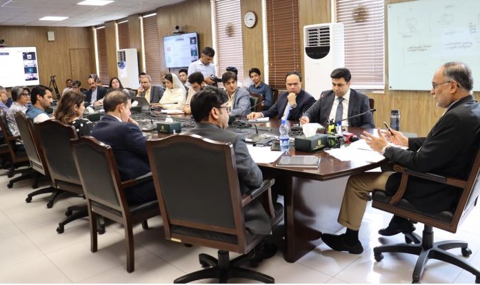 وفاقی وزیر برائے منصوبہ بندی و ترقی احسن اقبال کی زیر صدارت قومی ٹاسک فورس برائے مصنوعی ذہانت کا اجلاس