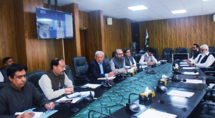 وفاقی وزیر قومی غذائی تحفظ و تحقیق رانا تنویر حسین کی زیر صدارت اجلاس، کپاس کی پیداوار بڑھانے کے لیے اقدامات کا جائزہ