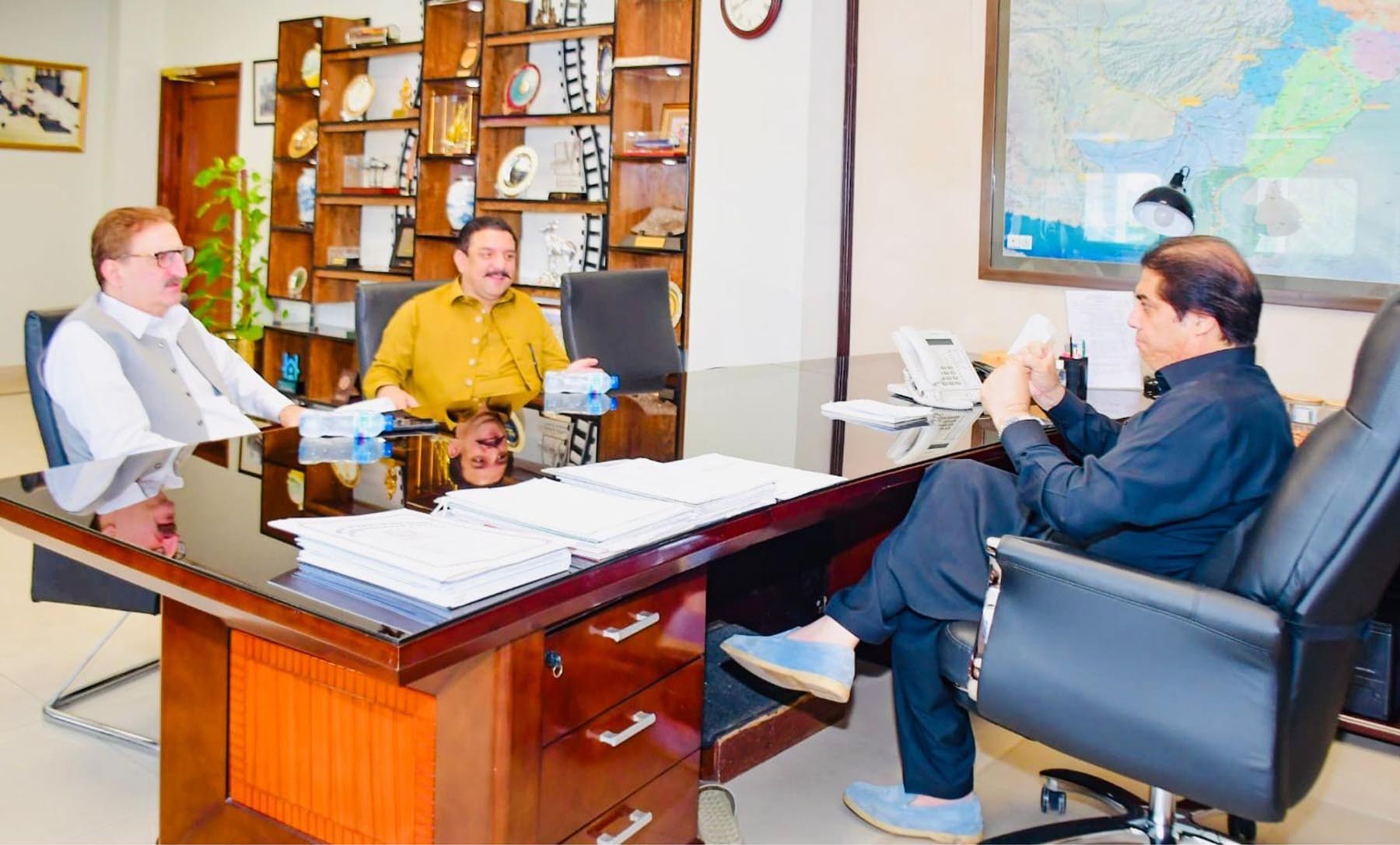 پاکستان کشمیری عوام کی سیاسی، اخلاقی اور سفارتی حمایت جاری رکھے گا،وفاقی وزیر محمد حنیف عباسی