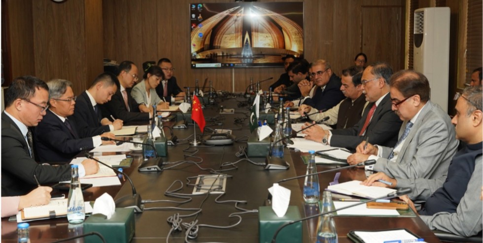 ‎سی پیک کے دوسرے مرحلے میں صنعتی تعاون، زراعت، آئی ٹی اور سماجی ترقی پر توجہ مرکوز ہے،‎سی پیک کو وسطی ایشیا سے جوڑنا خطے میں اقتصادی استحکام کا ذریعہ ہو گا ، وفاقی وزیر پروفیسر احسن اقبال کی چینی سفیر جیانگ زیڈونگ سے ملاقات میں گفتگو