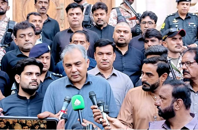 وفاقی وزیرداخلہ محسن نقوی کا محرم الحرام کی مناسبت سے پاکستان کے سب بڑے 500 سال قدیمی جلوس کا دورہ