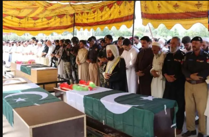 پولیس لائن باجوڑ میں شہداء کی نمازِ جنازہ سرکاری اعزاز کے ساتھ ادا کردی گئی