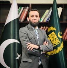 وفاقی وزیر اطلاعات عطاء اللہ تارڑ ڈی ایٹ میڈیا فورم میں شرکت کے لئے باکو پہنچ گئے