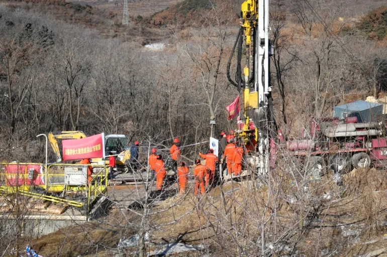 worker dies after