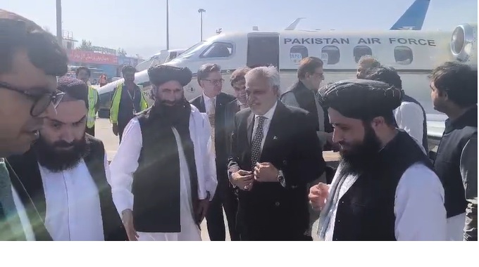 Ishaq Dar arrives in Kabul
