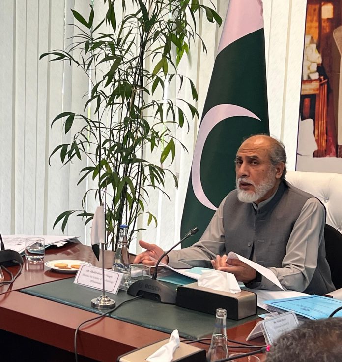 وفاقی وزیر خالد حسین مگسی کا وفاقی وزراء کے ہمراہ این ڈی ایم اے ہیڈکوارٹر دورہ