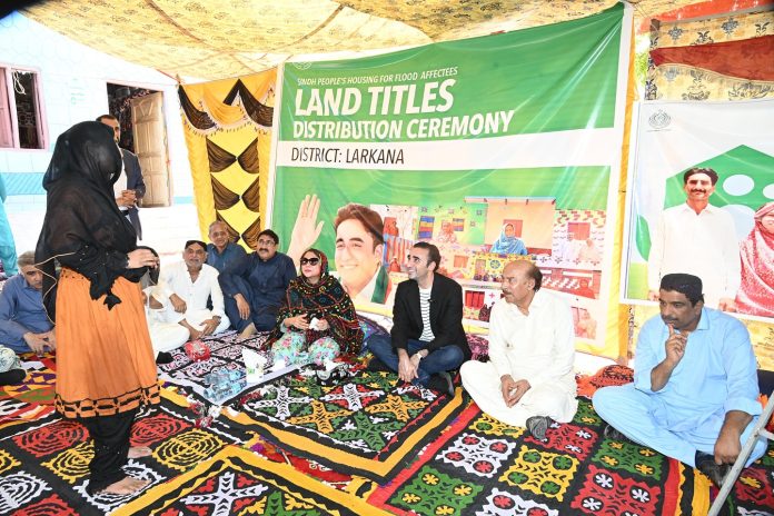 لاڑکانہ، چیئرمین پیپلزپارٹی بلاول بھٹو زرداری کا گاؤں خیر محمد بروہی کا دورہ