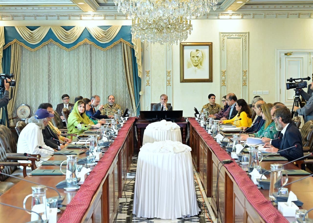 موسمیاتی تبدیلیوں کے نقصان دہ اثرات سے بچاؤ کے لیے شجرکاری اور جنگلات کے تناسب میں اضافہ مربوط اور جامع حکمت عملی کے تحت ہی ممکن ہے، وزیراعظم شہباز شریف