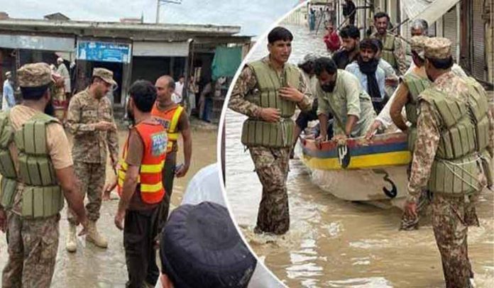 سیلابی صورتحال کے پیش نظر متاثرین  کی امداد کے لئے پاک فوج کے دستے فیصل آباد میں موجود