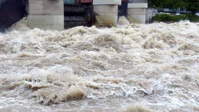 آئندہ36گھنٹوں میں ضلع میں دریائے سندھ سے ایک بڑا سیلابی ریلا گزرے گا ،الرٹ جاری، ڈپٹی کمشنر