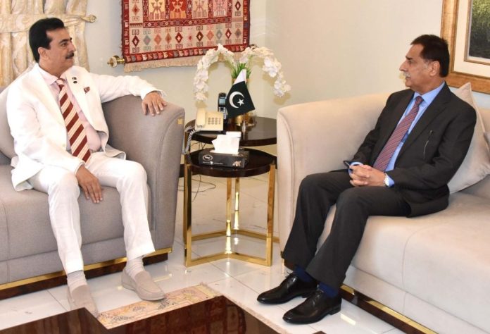 چیئرمین سینیٹ سید یوسف رضا گیلانی سے سپیکر قومی اسمبلی سردار ایاز صادق کی ملاقات، بین الپارلیمانی سپیکرز کانفرنس کی تیاریوں پر تبادلہ خیال