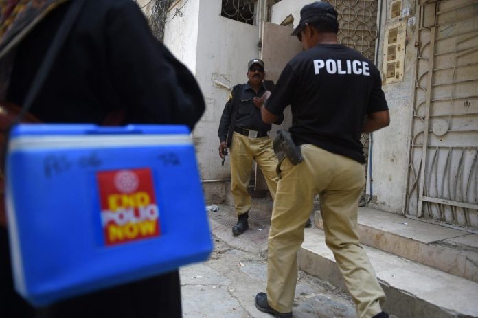 ملتان میں پولیو مہم یکم ستمبر سے شروع ہو گی، 5 لاکھ 70 ہزار بچوں کی ویکسی نیشن کی جائے گی، ڈپٹی کمشنر