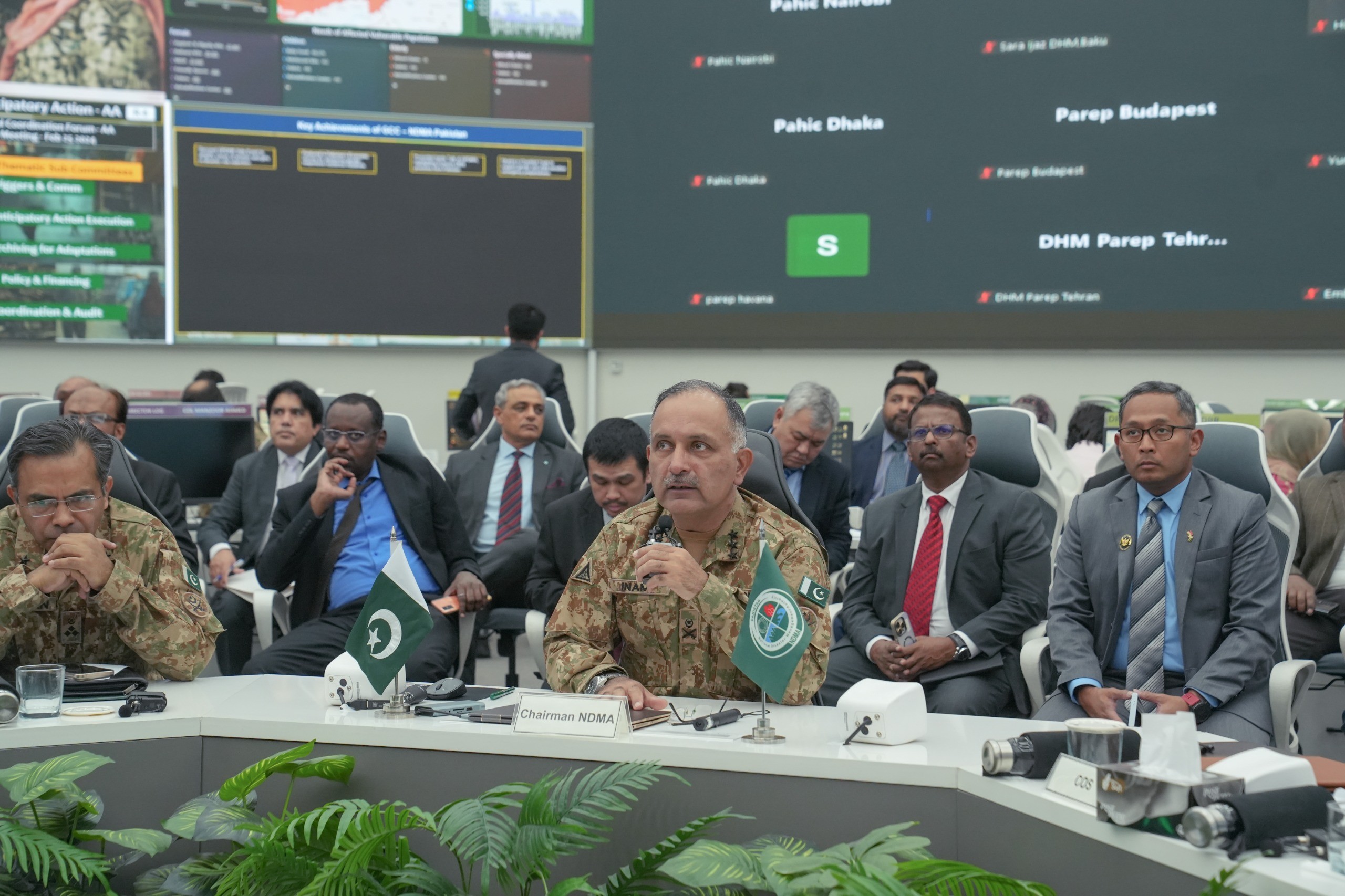 غیر ملکی سفارتکاروں اور خارجہ مشنز کے نمائندوں کا این ڈی ایم اے کے نیشنل ایمرجنسی آپریشن سینٹر کا دورہ