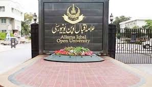 علامہ اقبال اوپن یونیورسٹی میں بسر کا اجلاس، 33 پی ایچ ڈی سکالرز کے تحقیقی خاکے پیش