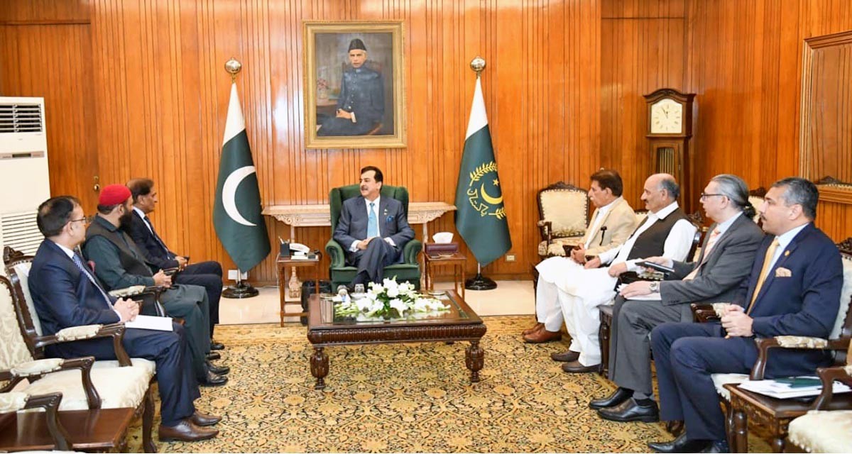 پاکستان کشمیری عوام کی سیاسی، سفارتی اور اخلاقی حمایت اُن کے حقِ خودارادیت کے حصول تک جاری رکھے گا،قائم مقام صدر یوسف رضا گیلانی