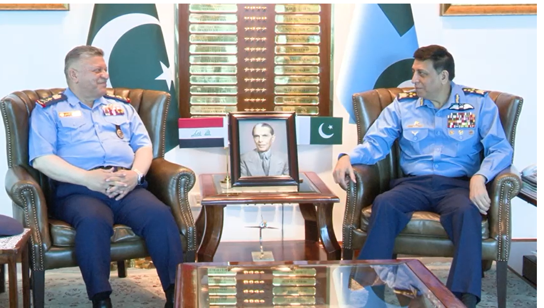 عراقی فضائیہ کے کمانڈر کا ایئر ہیڈکوارٹرز اسلام آباد کا دورہ، پاک فضائیہ کے ساتھ تعاون بڑھانے پر اتفاق