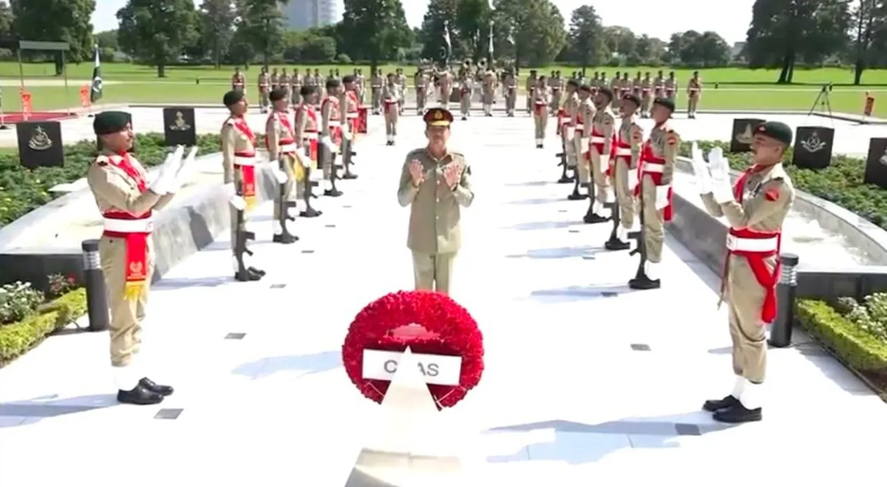 یوم دفاع و شہداء 2025 ، جنرل ہیڈکوارٹرز میں یادگار شہداء پر تقریب کا انعقاد