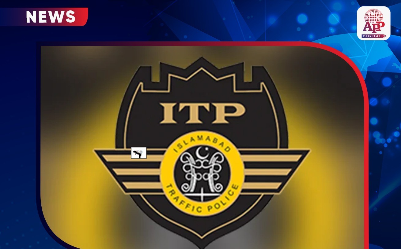 اسلام آباد ٹریفک پولیس کاشہریوں کی دہلیز پر ٹریفک اور پولیس سے متعلقہ خدمات فراہم کرنے کے لیے 19 جنوری سے 25 جنوری تک وفاقی دارالحکومت میں سہولت وین اور پولیس سٹیشن آن وہیلز کی تعیناتی کے شیڈول کا اعلان