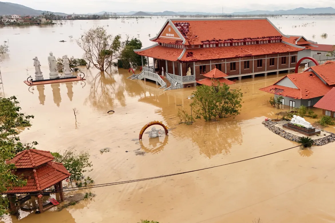 Typhoon Bovaloi in Vietnam